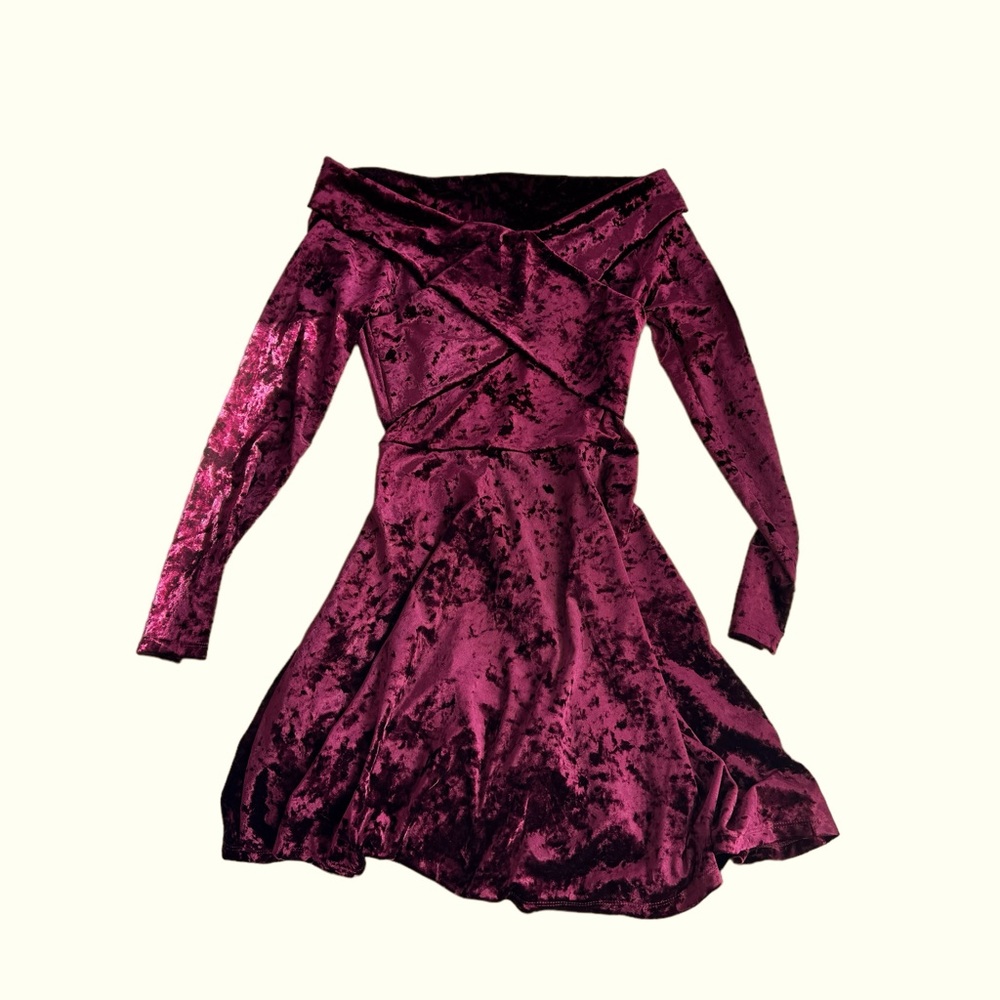 Womens Crushed Velvet Off the Shoulder Mini Dress - Size M